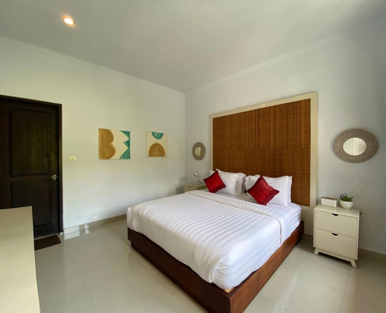 Villa Mayu Dedaries Seminyak  Exterior photo